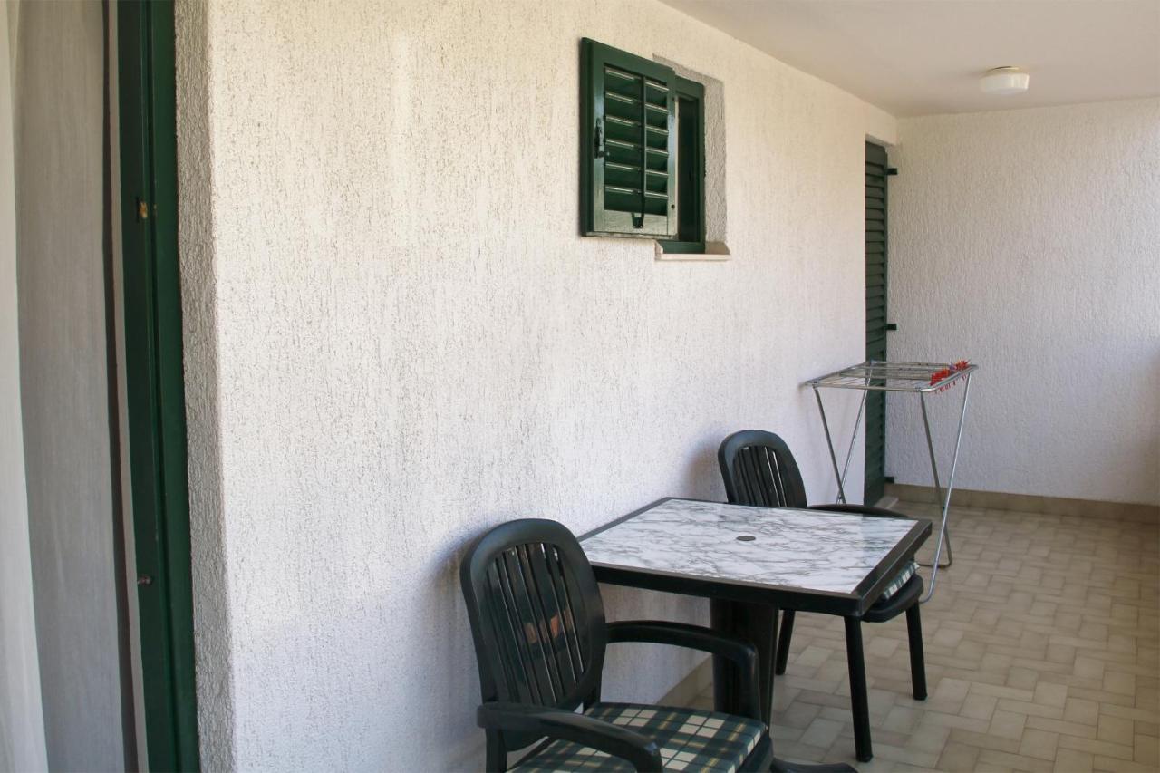 Apartments By The Sea Razanj, Rogoznica - 4253 Kültér fotó